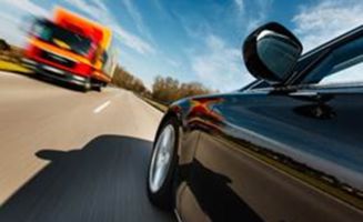 美光推出汽車級UFS產品組合，為聯網汽車打造沉浸式駕駛艙體驗